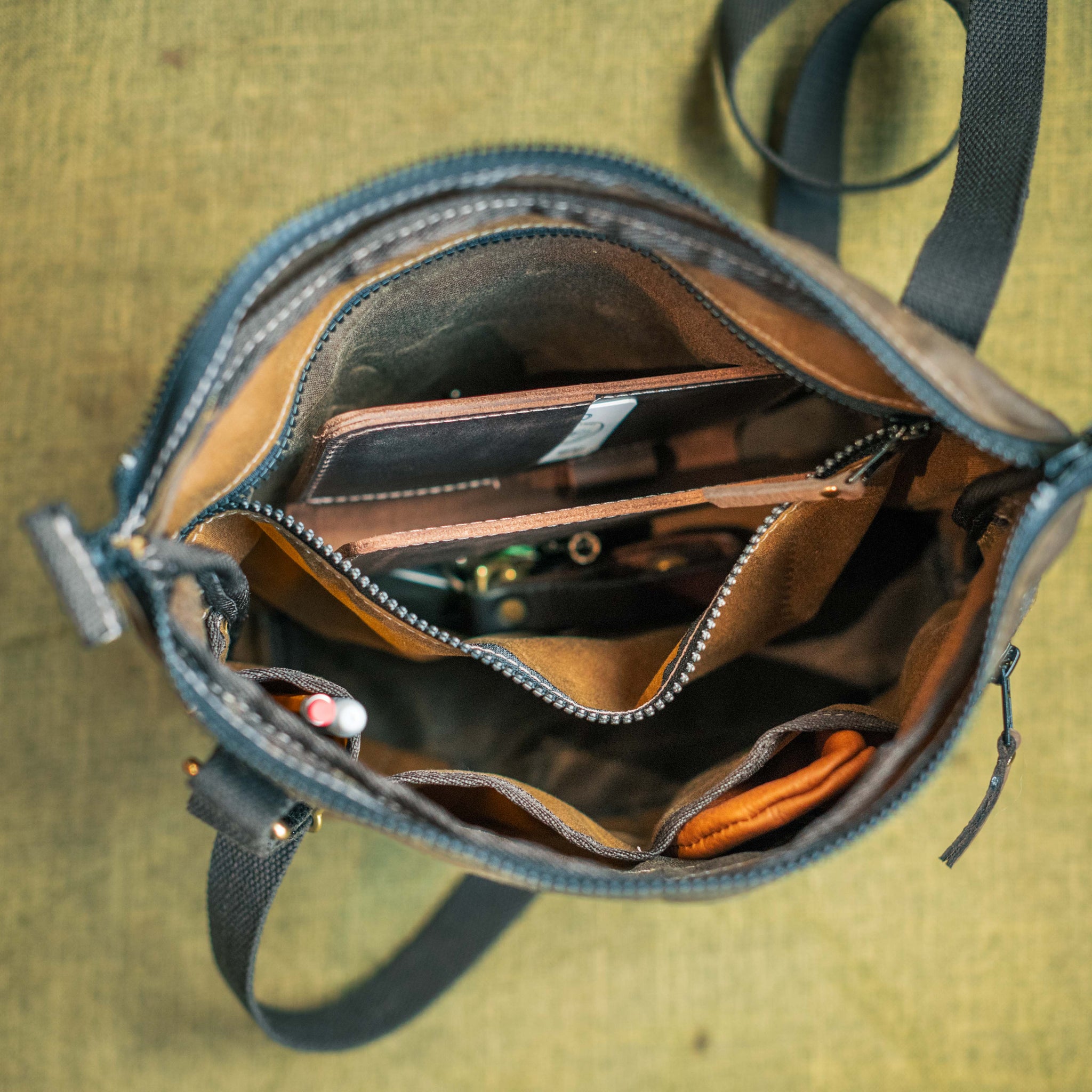 Town & Country Shoulder Bag