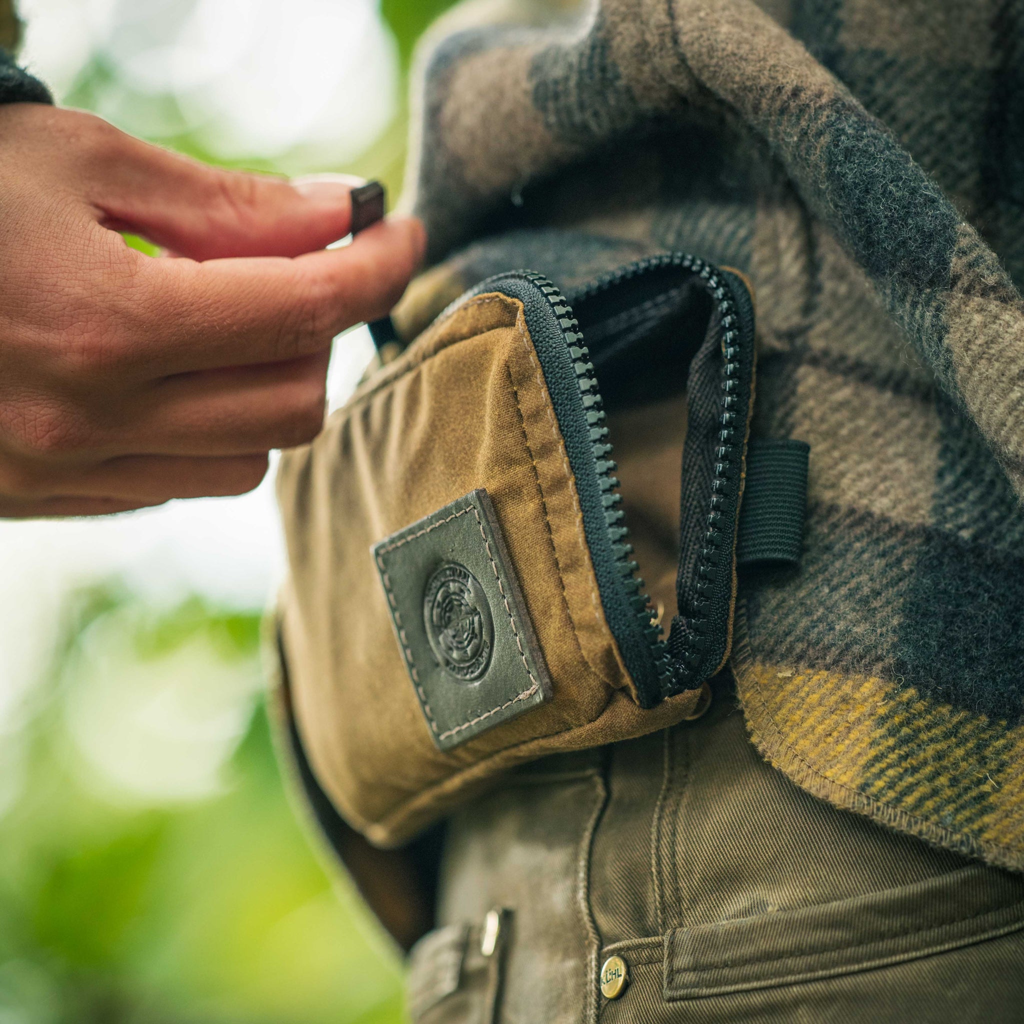 Compact Belt Pouch – Quick-Access Canvas EDC